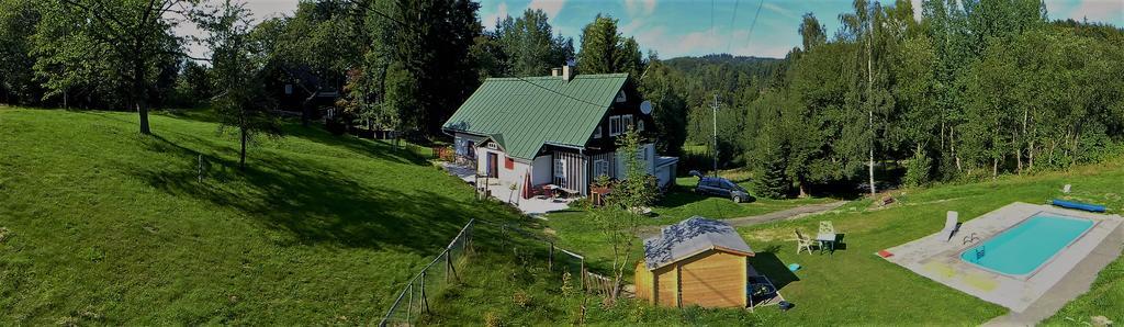 Na Slunecni Pohadkova Chaloupka Ve Sladke Dire Příchovice エクステリア 写真